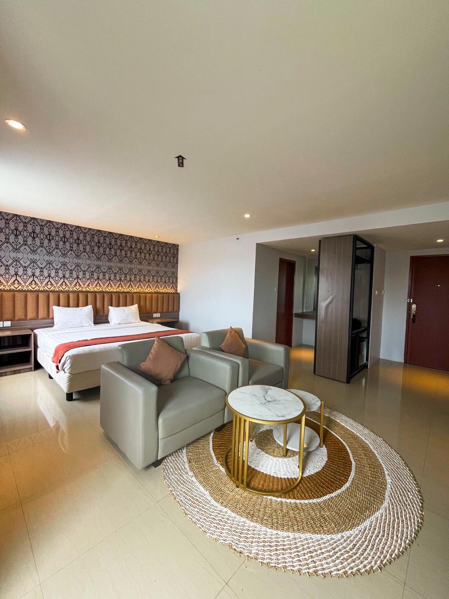 Sm Tower Hotel And Convention Berau Tanjung Redep Dış mekan fotoğraf